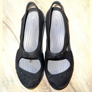 Crocs Swiftwater Wave Black Comfort Mary Jane rubber slip on sandals Shoes